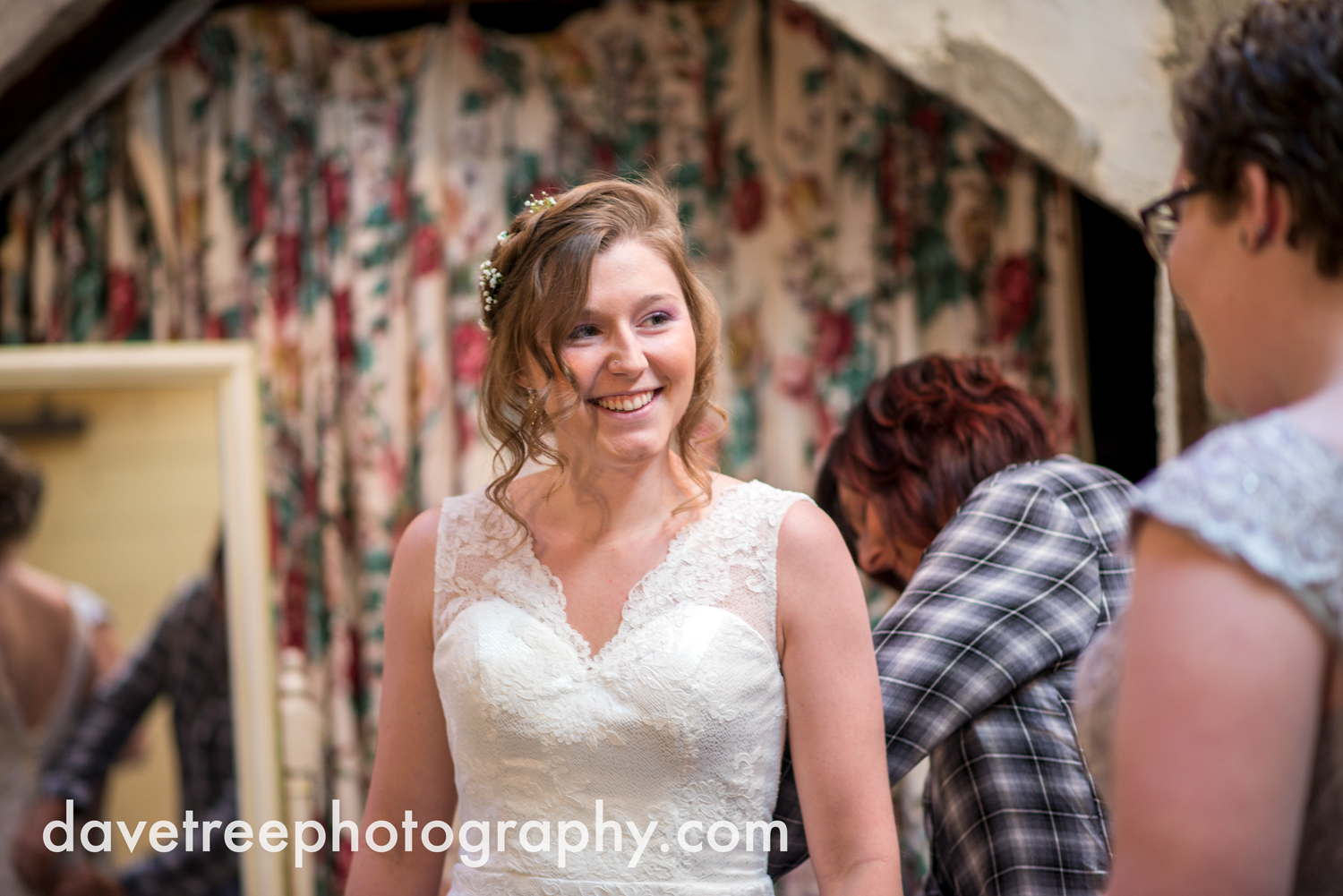 benton_harbor_wedding_photographer_blue_dress_barn_96.jpg