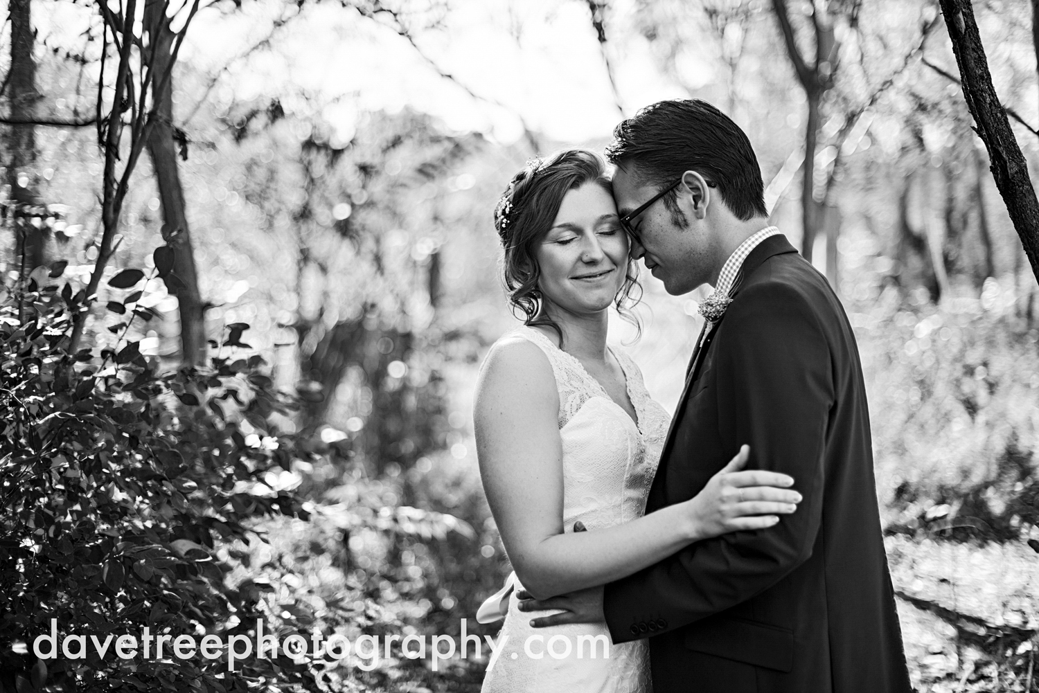 benton_harbor_wedding_photographer_blue_dress_barn_09.jpg