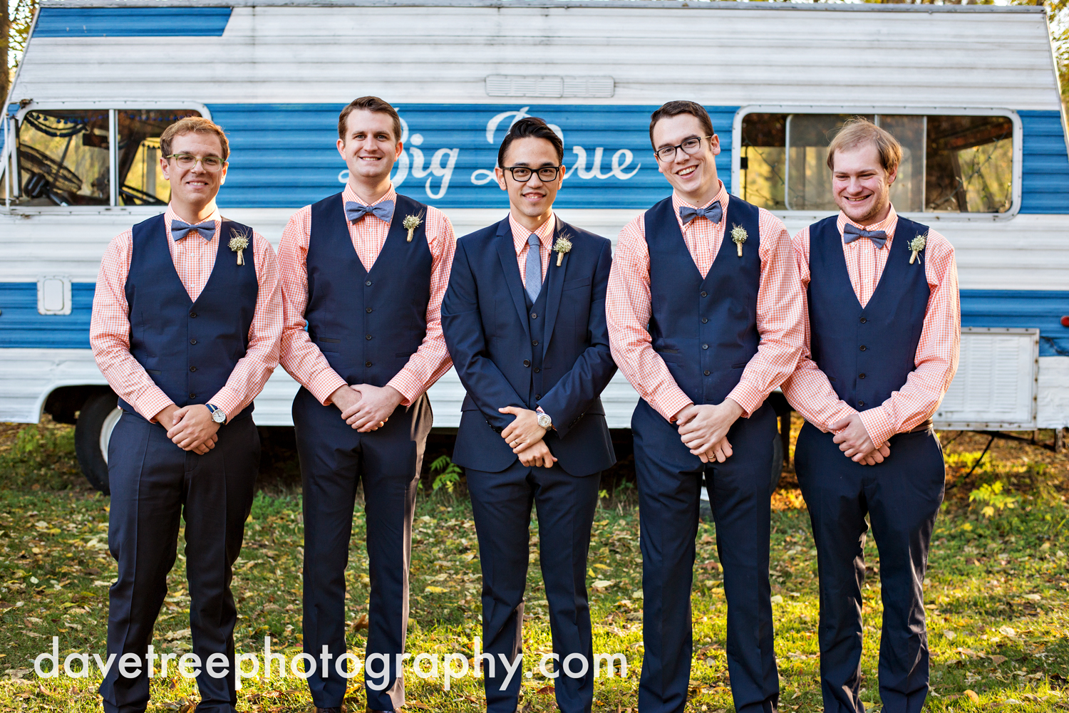 benton_harbor_wedding_photographer_blue_dress_barn_138.jpg