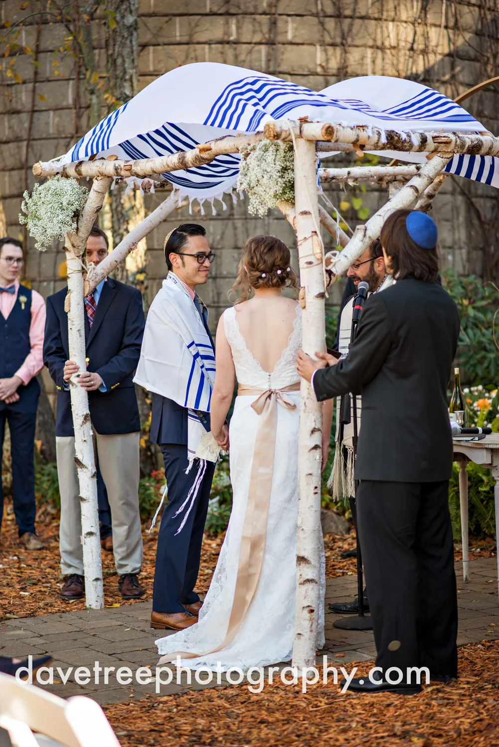 benton_harbor_wedding_photographer_blue_dress_barn_25.jpg