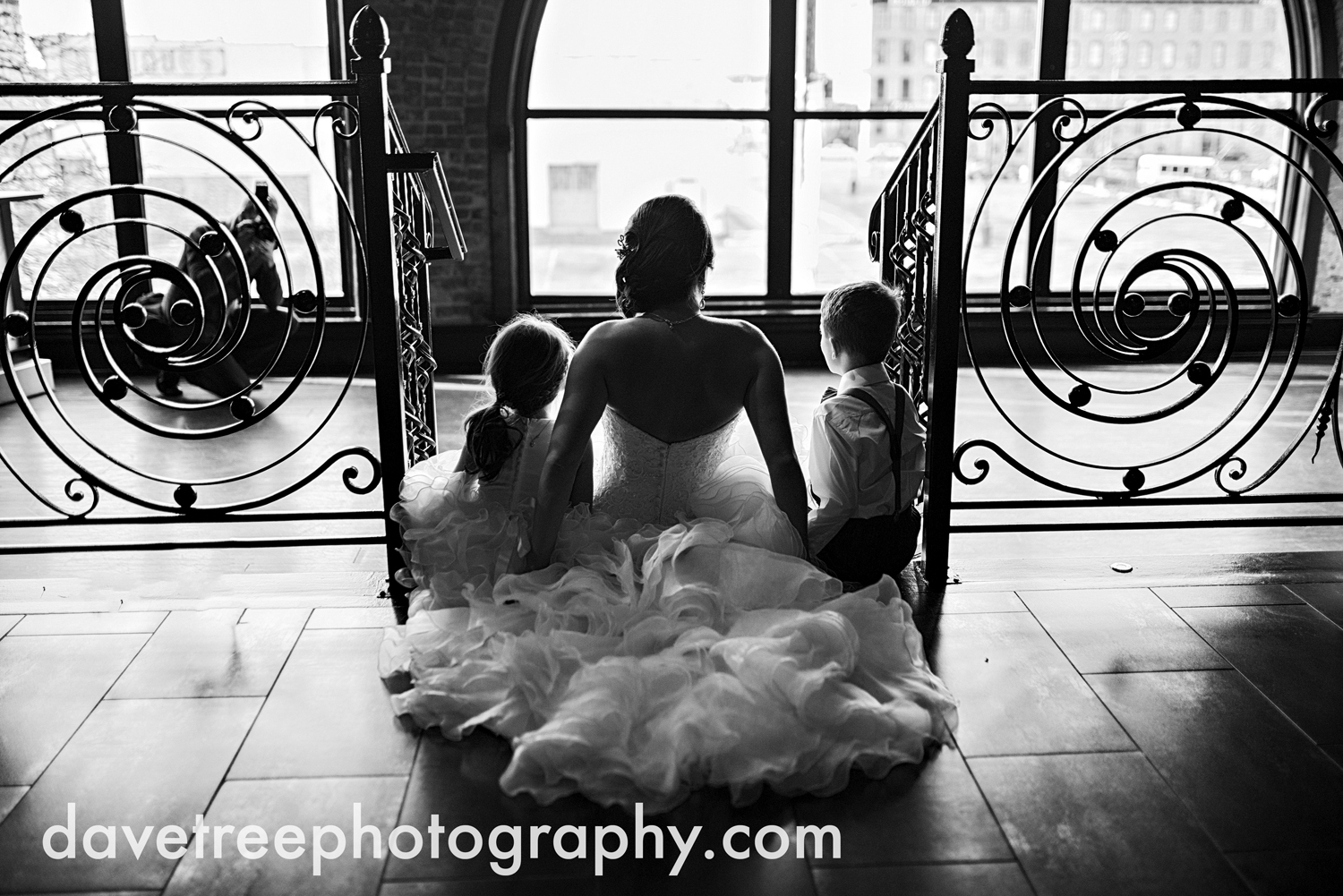 loft310_wedding_photographer_kalamazoo_wedding_photographer_404.jpg
