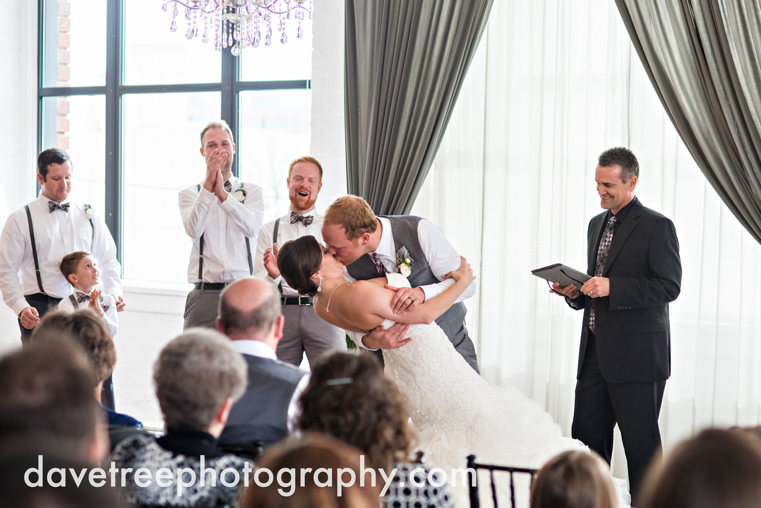 loft310_wedding_photographer_kalamazoo_wedding_photographer_337.jpg