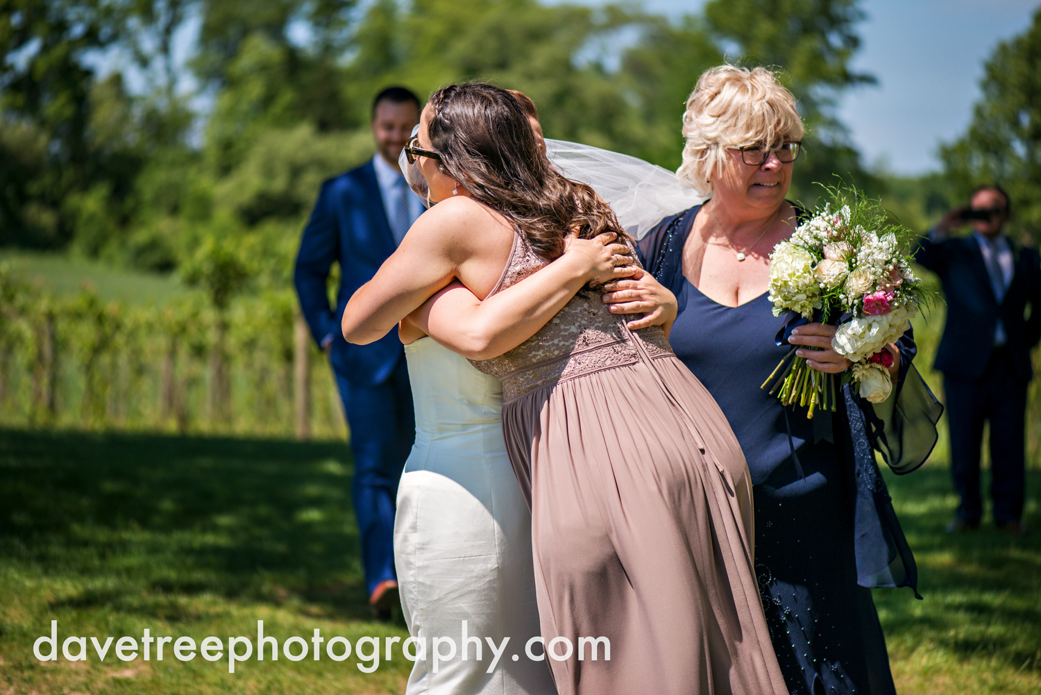 michigan_vineyard_wedding_photographer_davetree_photography_479.jpg