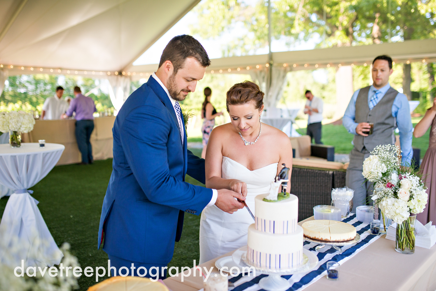 michigan_vineyard_wedding_photographer_davetree_photography_431.jpg