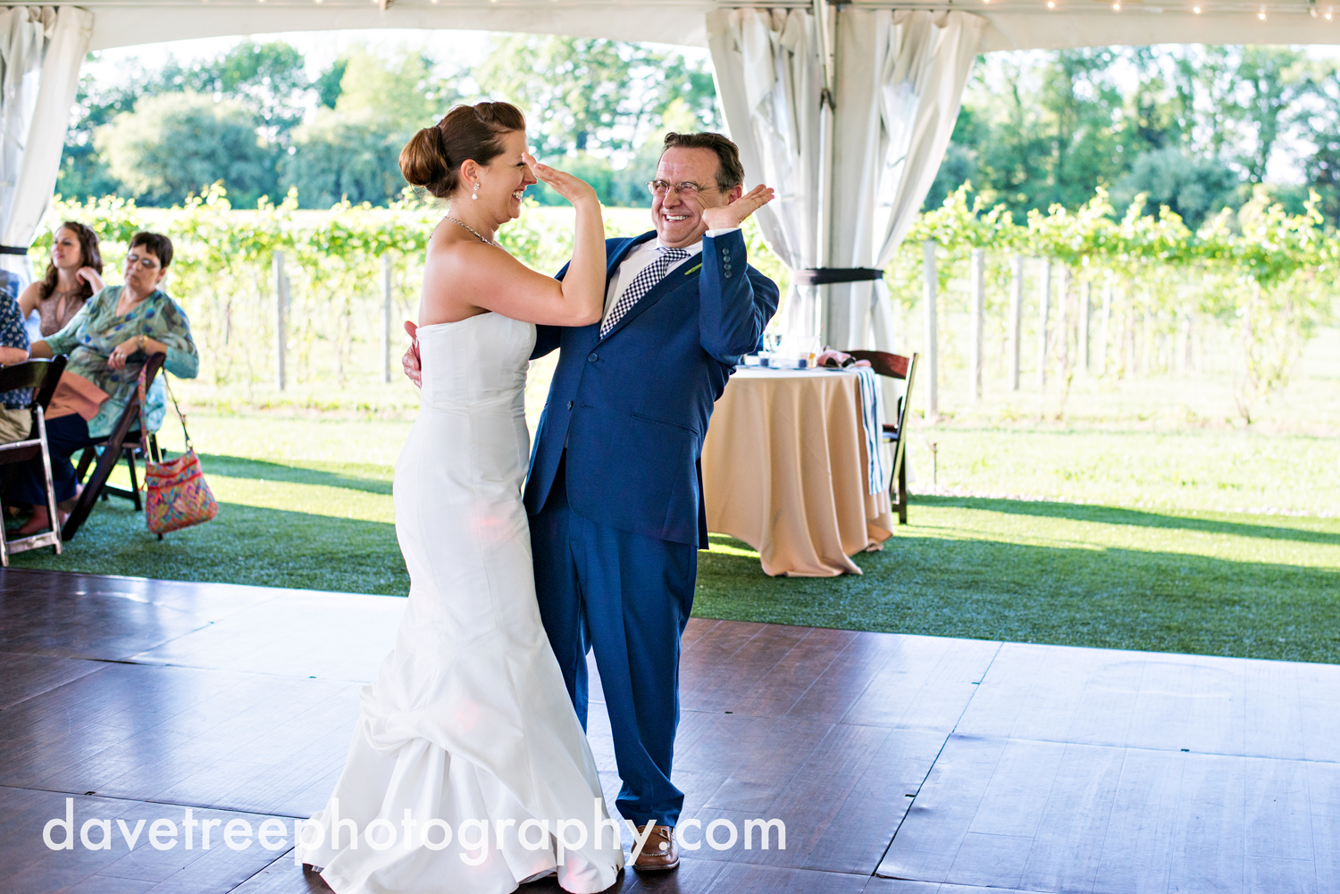 michigan_vineyard_wedding_photographer_davetree_photography_449.jpg