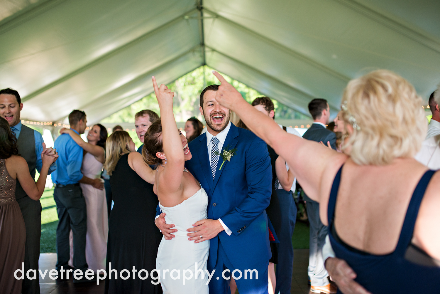 michigan_vineyard_wedding_photographer_davetree_photography_379.jpg