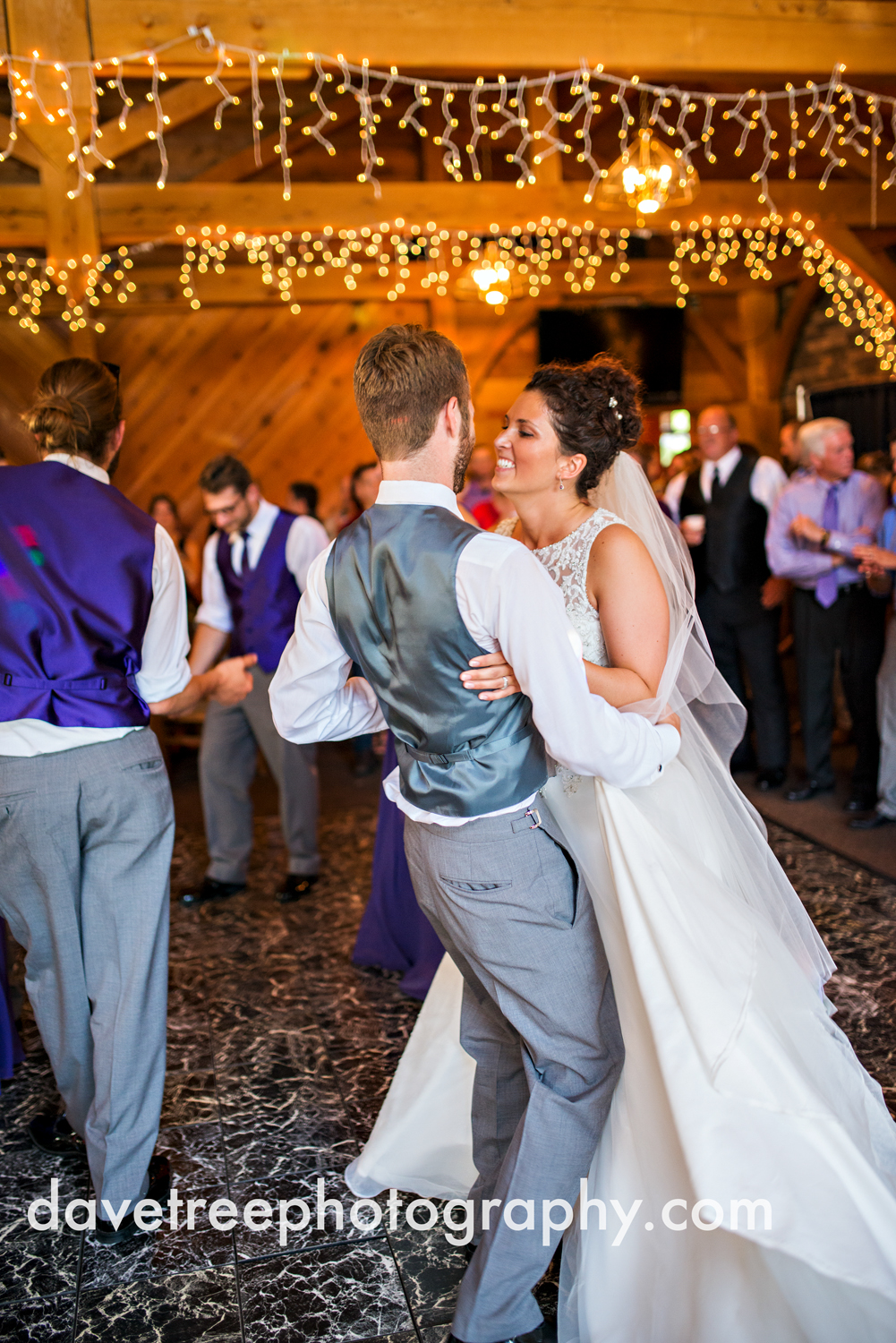 brooklyn_wedding_photographer_brooklyn_michigan_16.jpg