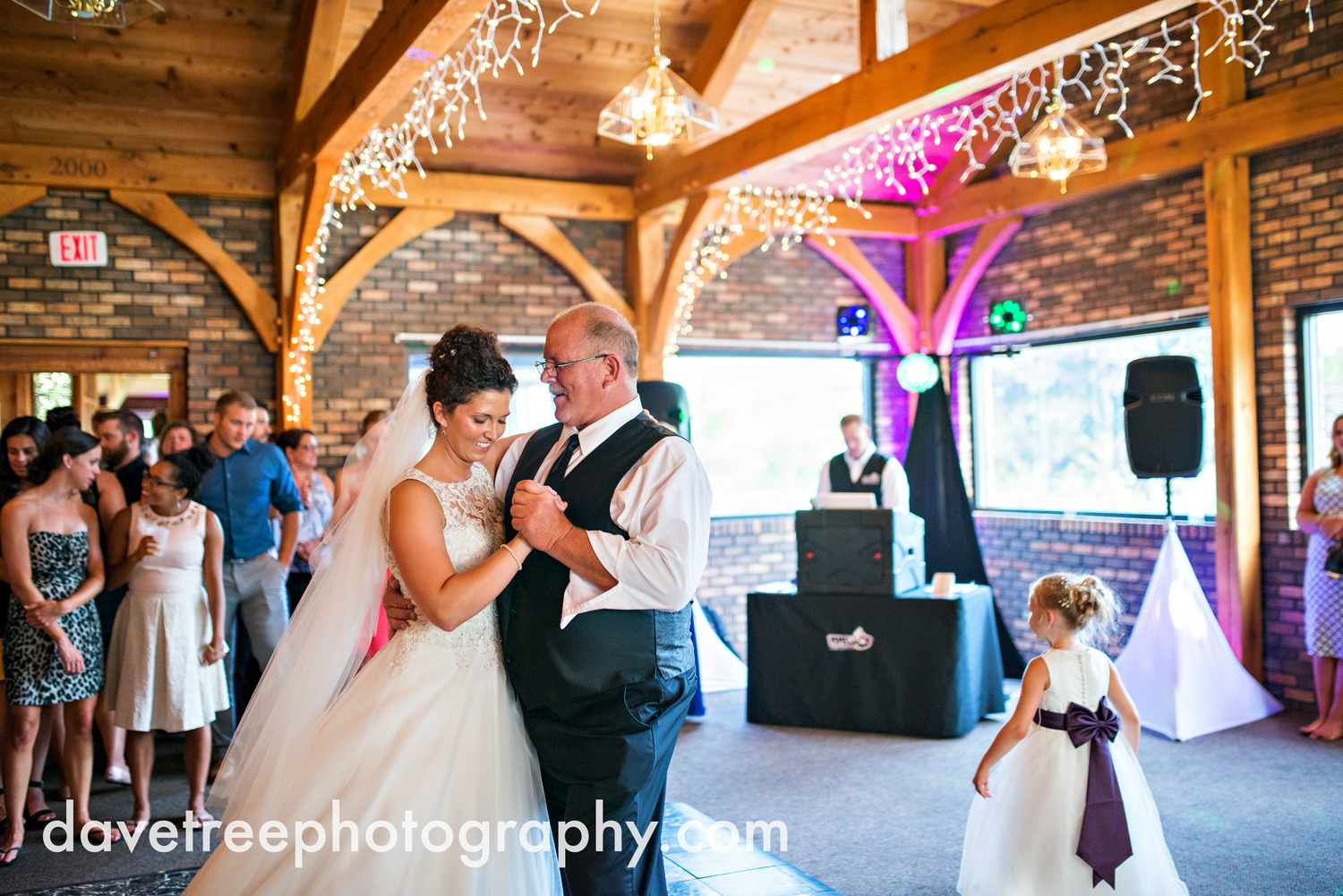 brooklyn_wedding_photographer_brooklyn_michigan_20.jpg