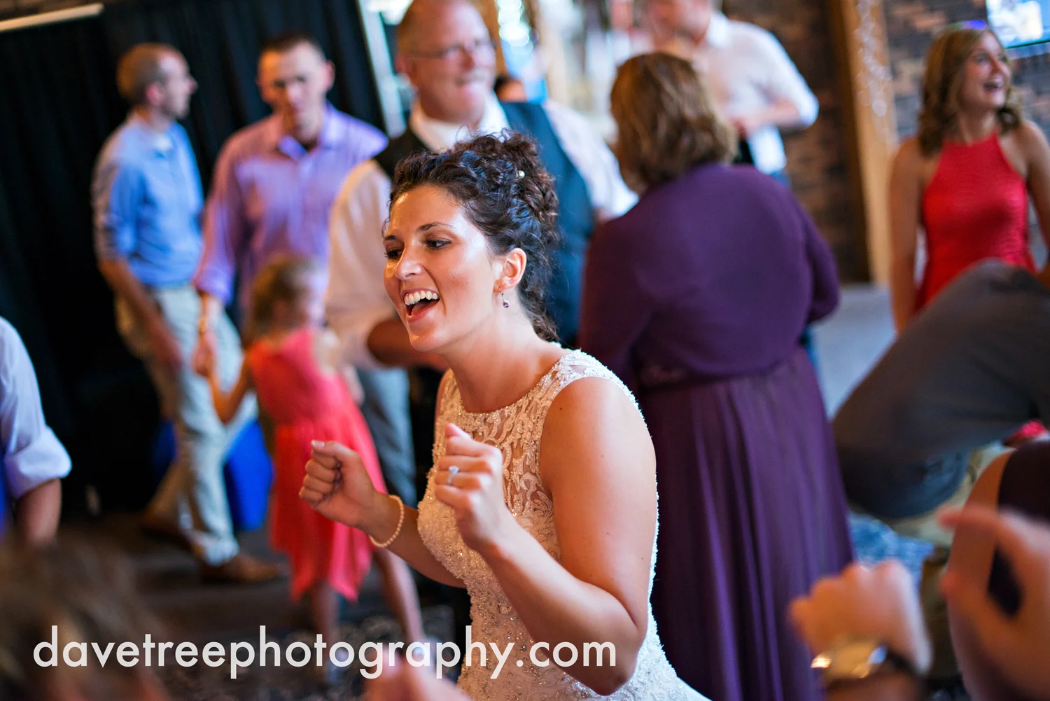 brooklyn_wedding_photographer_brooklyn_michigan_22.jpg