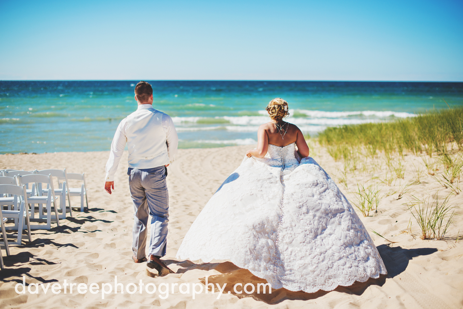 veranda_wedding_photographer_st_joseph_wedding_12.jpg