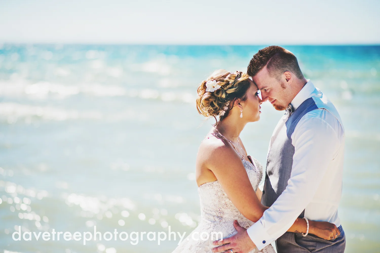 veranda_wedding_photographer_st_joseph_wedding_15.jpg