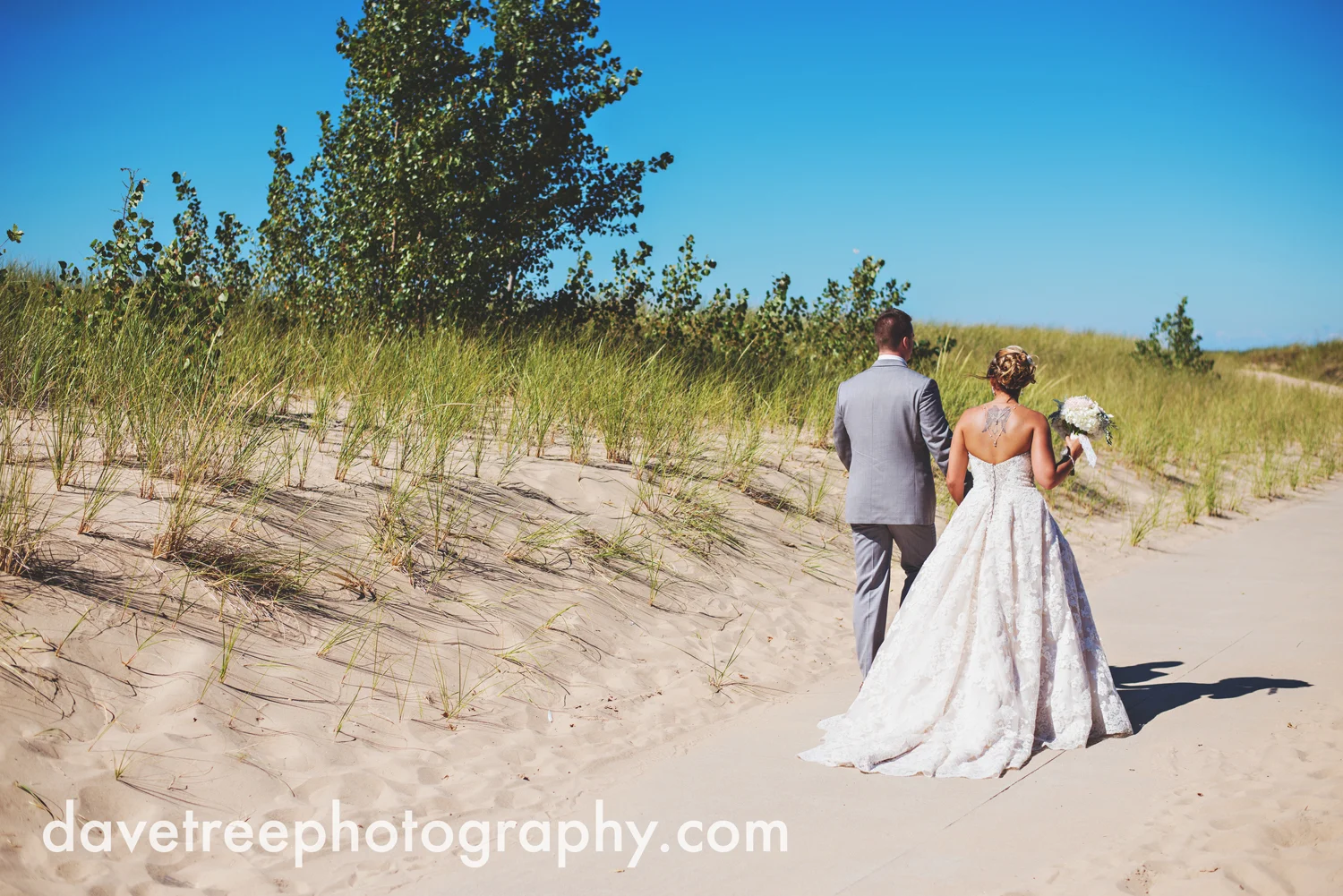 veranda_wedding_photographer_st_joseph_wedding_19.jpg