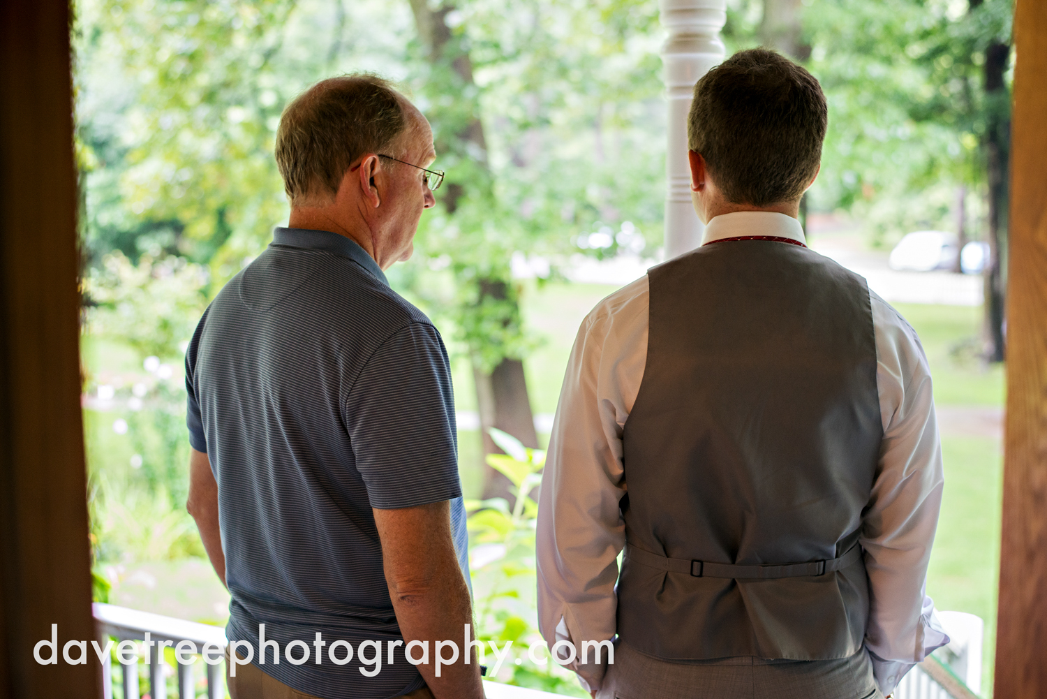 grand_haven_wedding_photographer_weaver_house_wedding_116.jpg