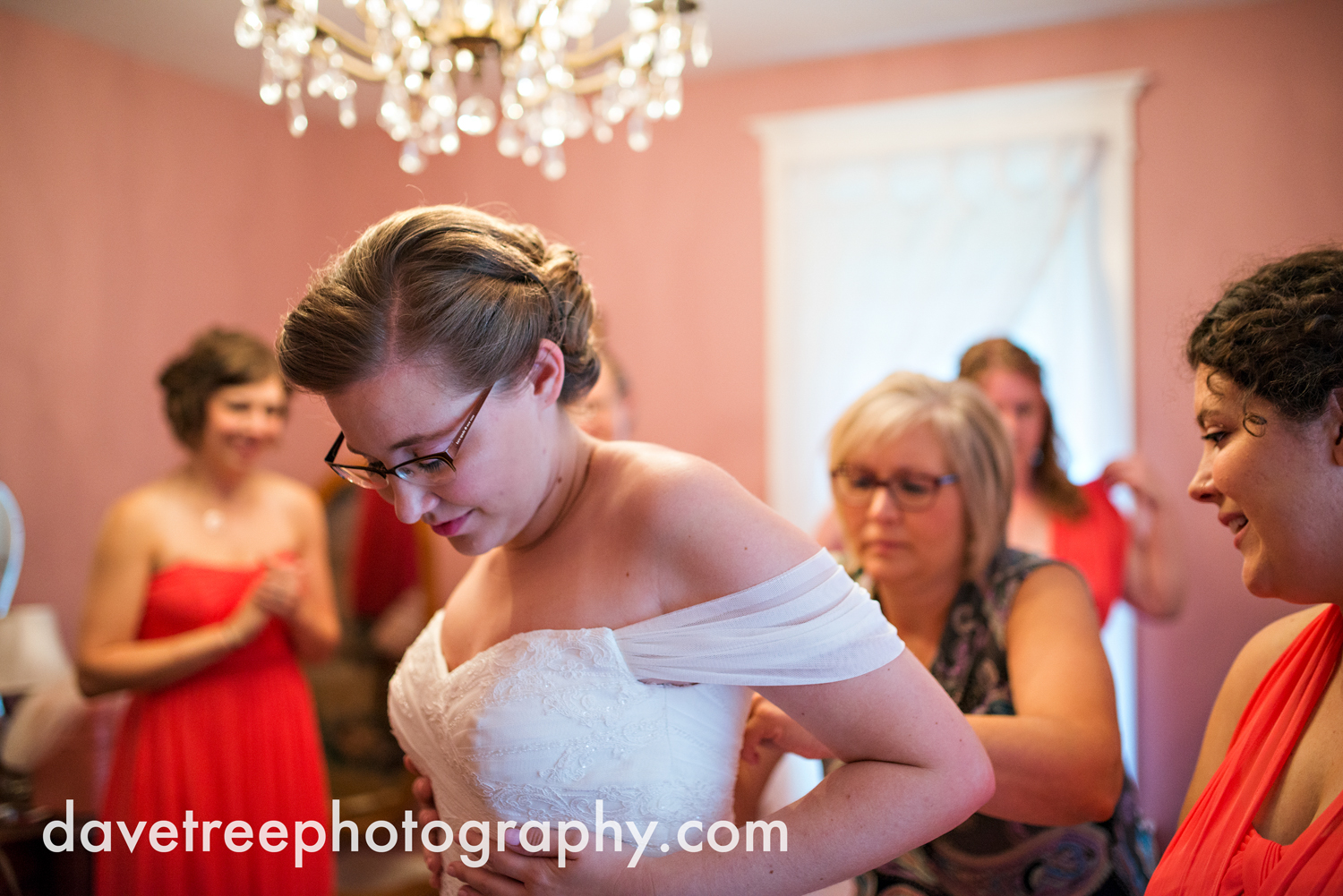 grand_haven_wedding_photographer_weaver_house_wedding_107.jpg