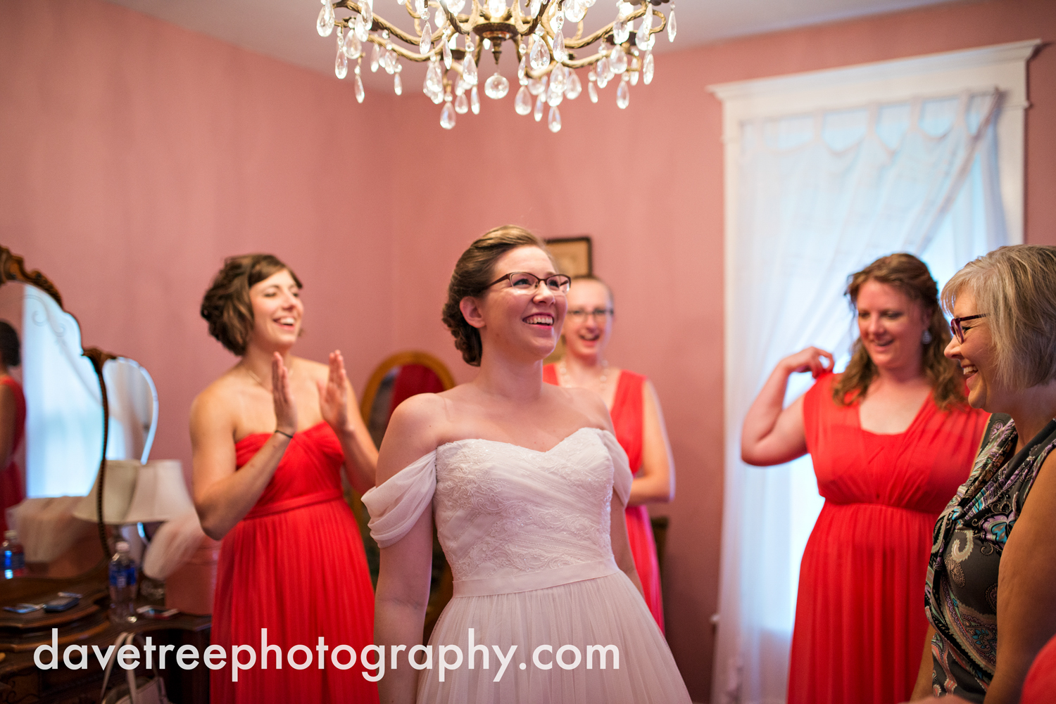 grand_haven_wedding_photographer_weaver_house_wedding_109.jpg