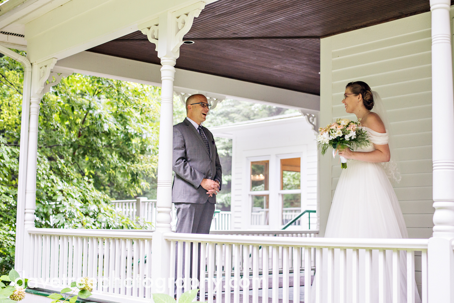 grand_haven_wedding_photographer_weaver_house_wedding_161.jpg