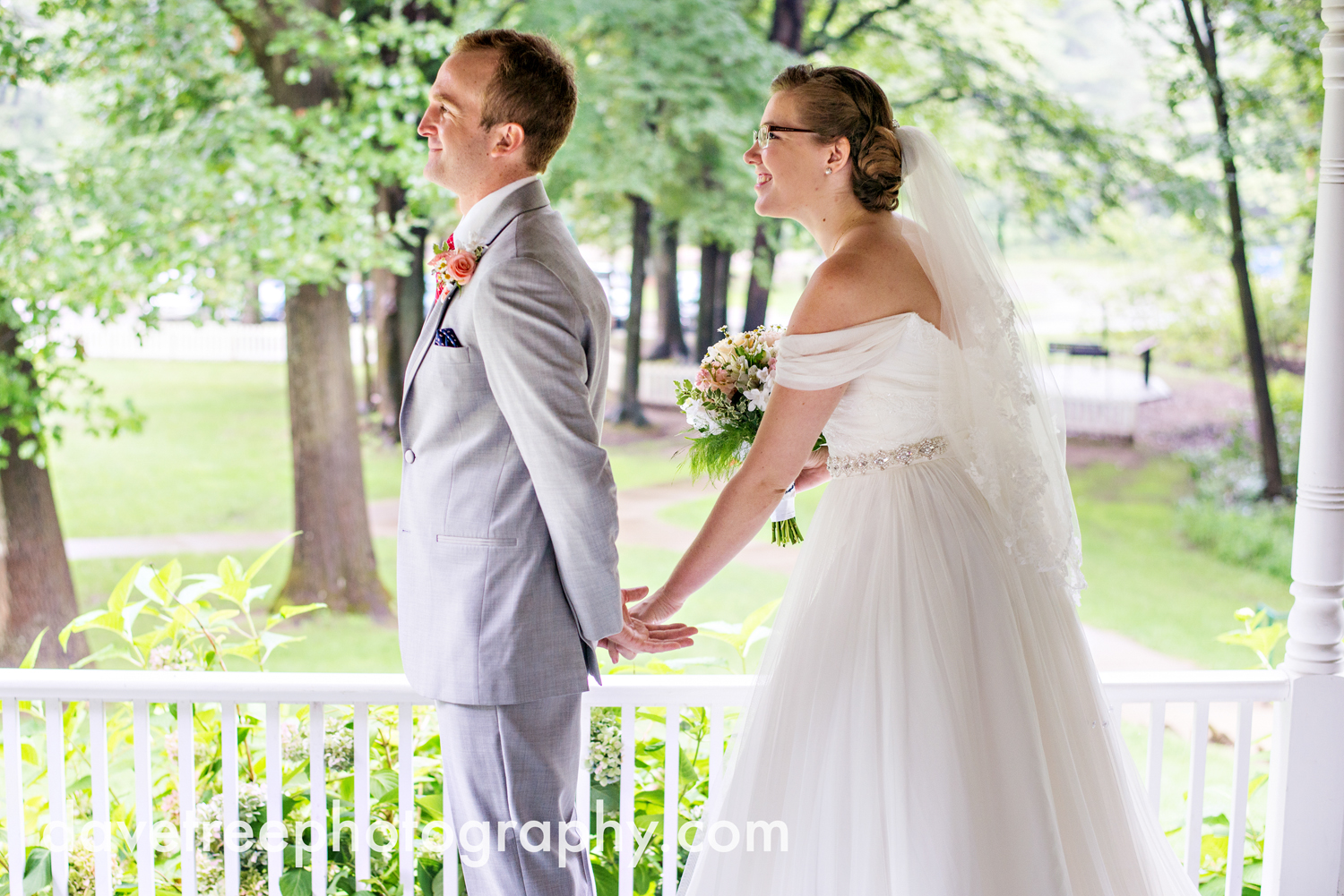 grand_haven_wedding_photographer_weaver_house_wedding_174.jpg