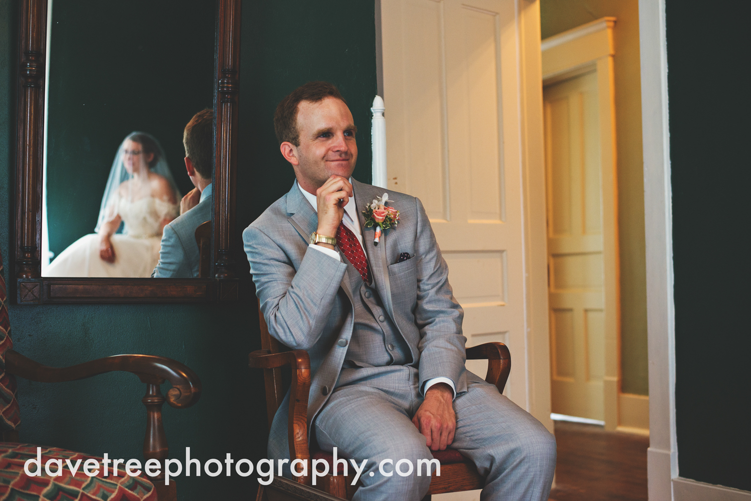 grand_haven_wedding_photographer_weaver_house_wedding_17.jpg