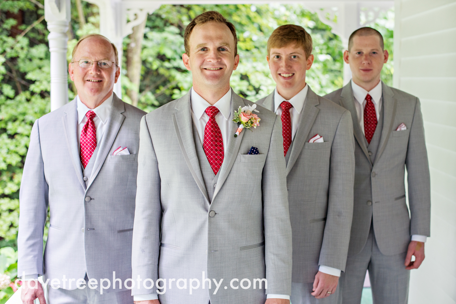 grand_haven_wedding_photographer_weaver_house_wedding_191.jpg