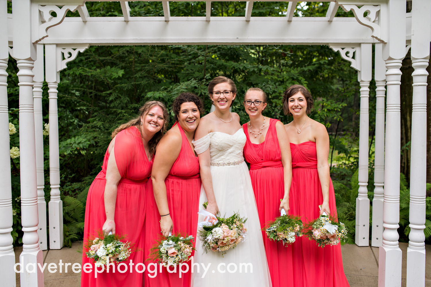 grand_haven_wedding_photographer_weaver_house_wedding_184.jpg