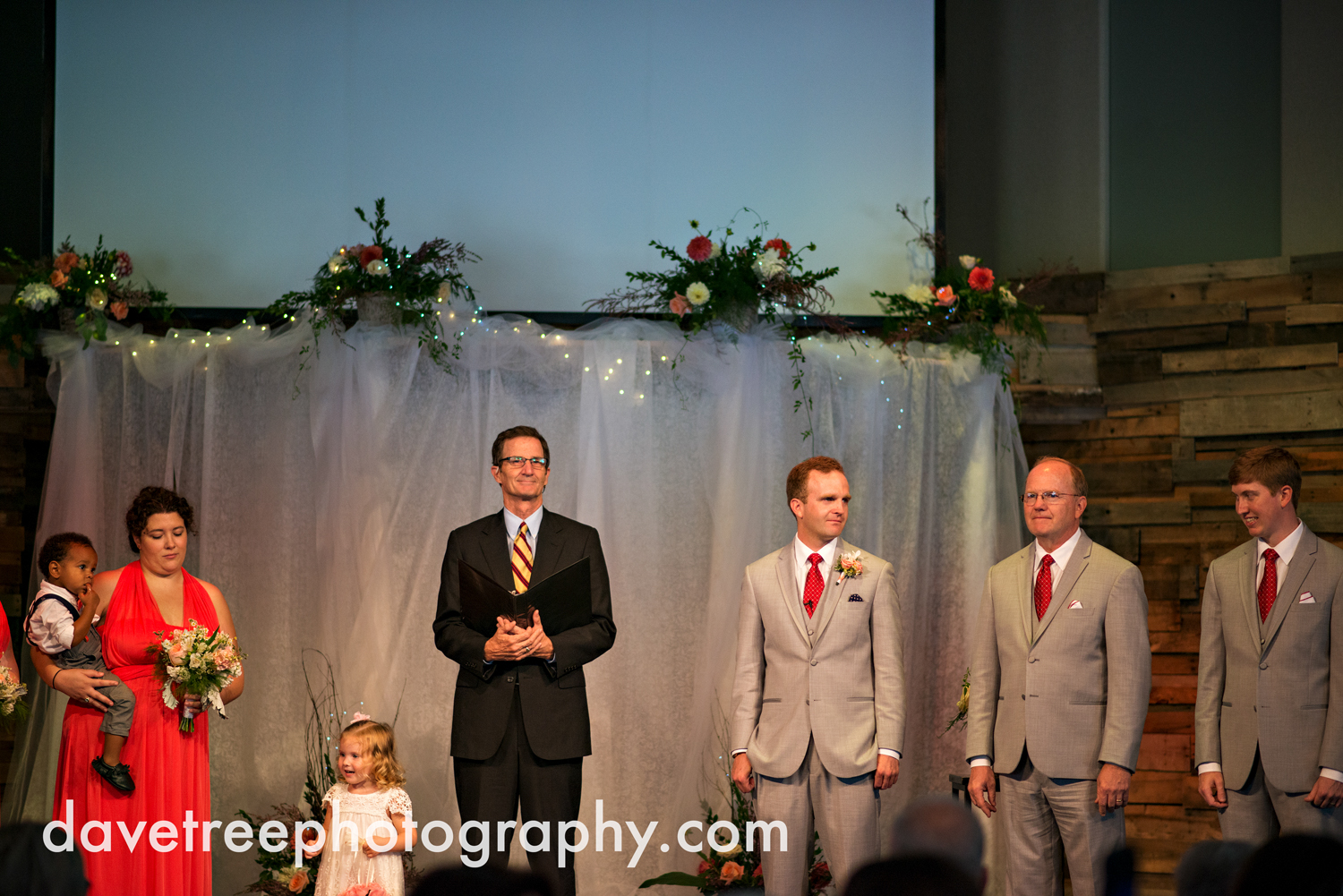 grand_haven_wedding_photographer_weaver_house_wedding_60.jpg