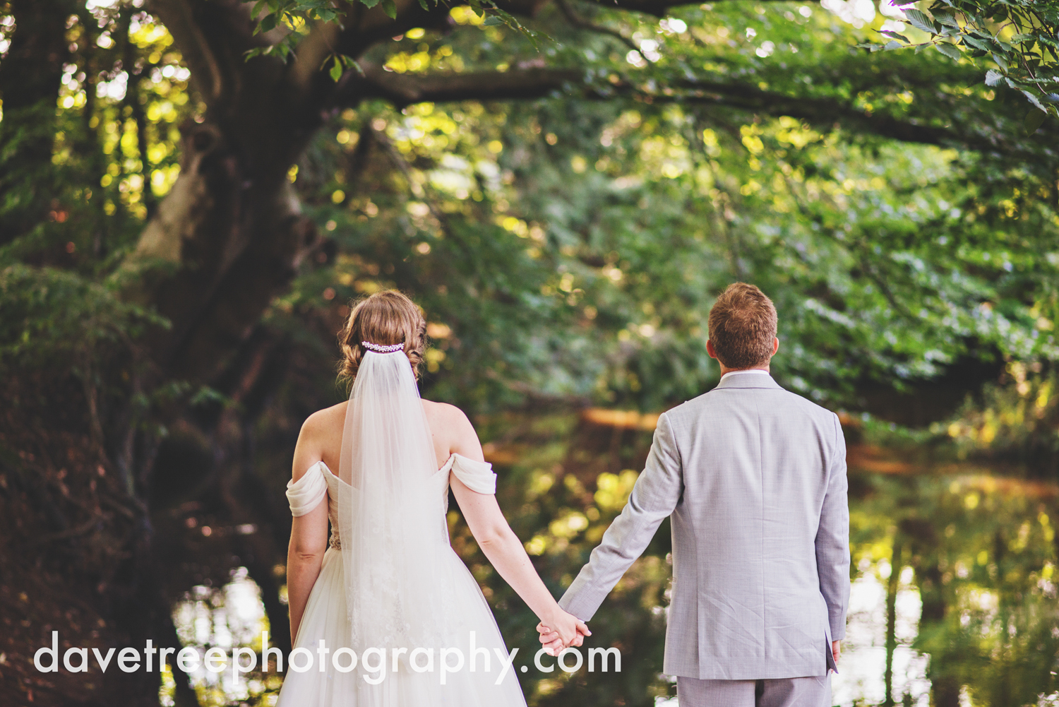 grand_haven_wedding_photographer_weaver_house_wedding_26.jpg