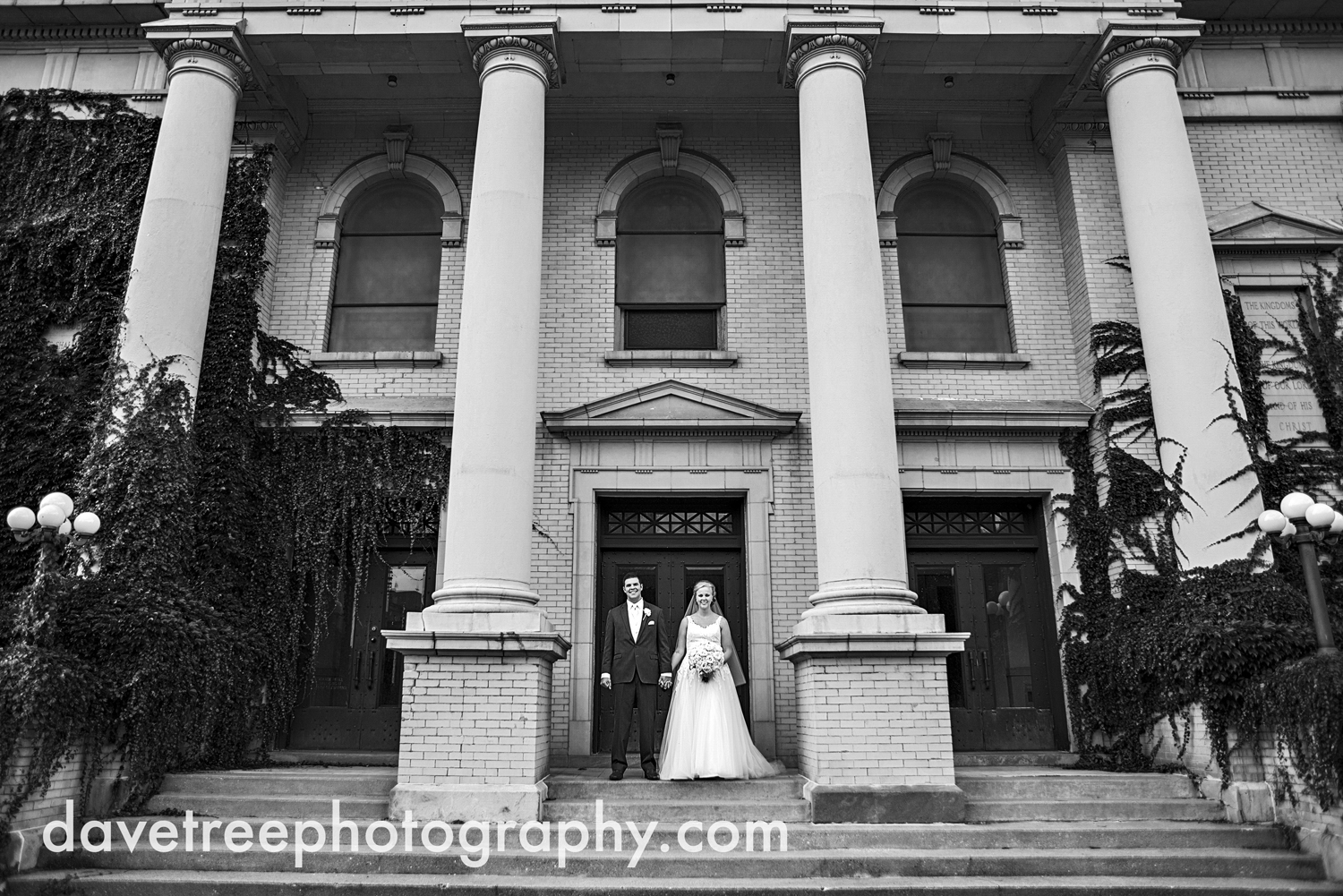kalamazoo_wedding_photographer_Kalamazoo_weddings_16.jpg