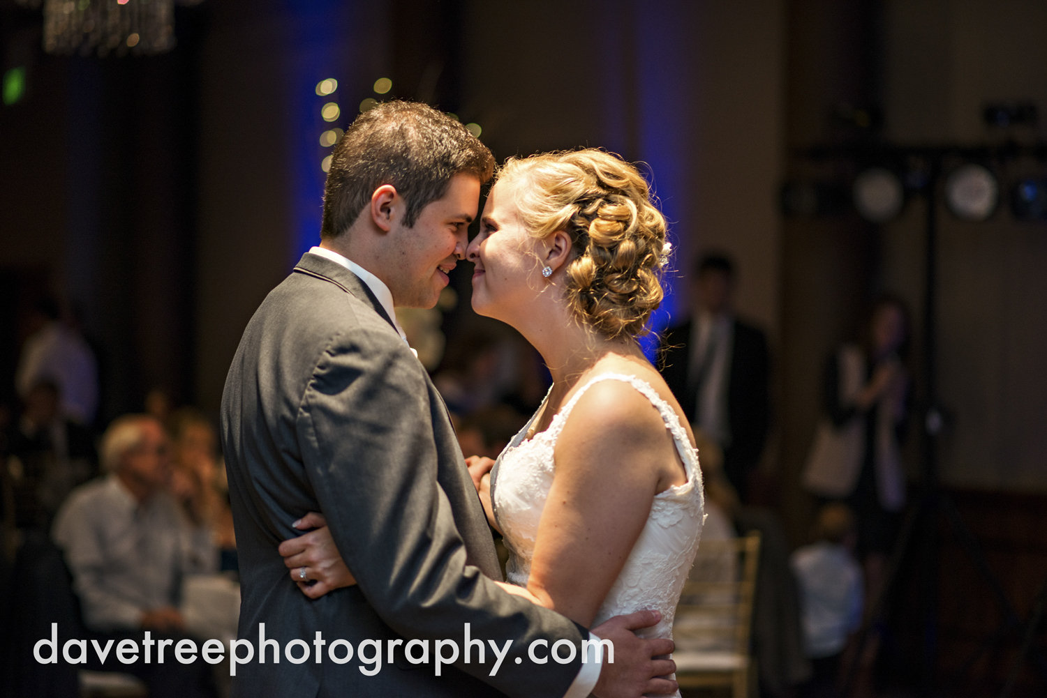 kalamazoo_wedding_photographer_Kalamazoo_weddings_179.jpg