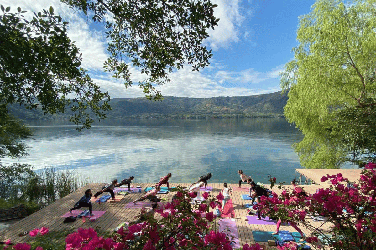 Retiro volcán laguna 3.png