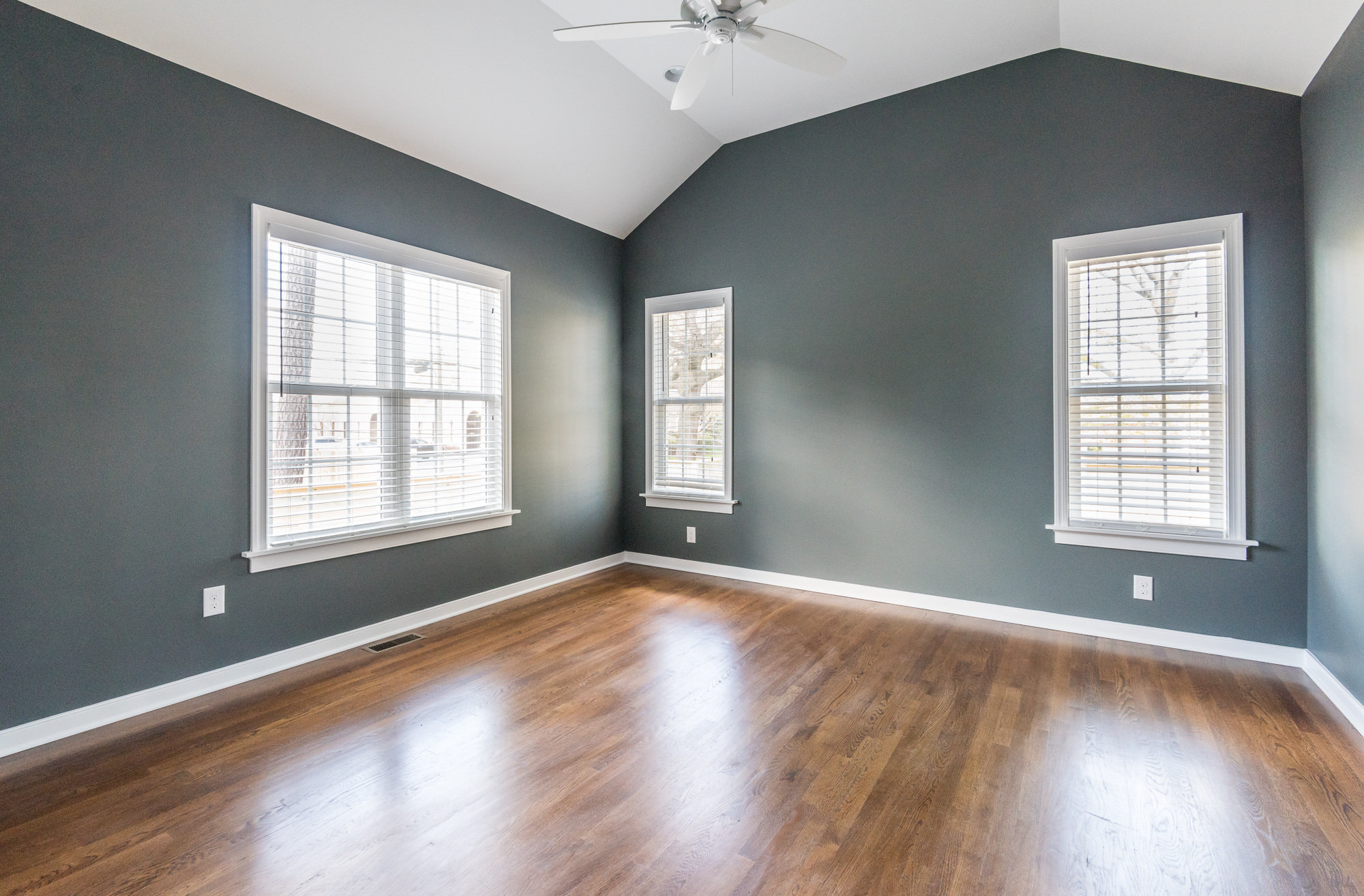 4720 Fitzhugh Ave Web-0047.jpg