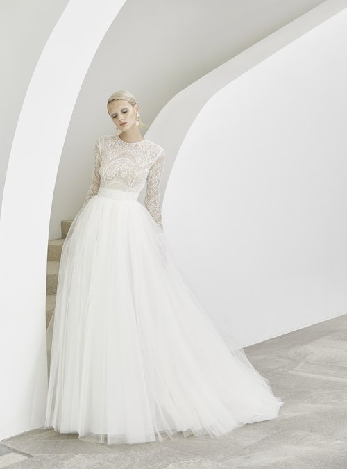 Modern Romantic Bridal Gowns St Louis