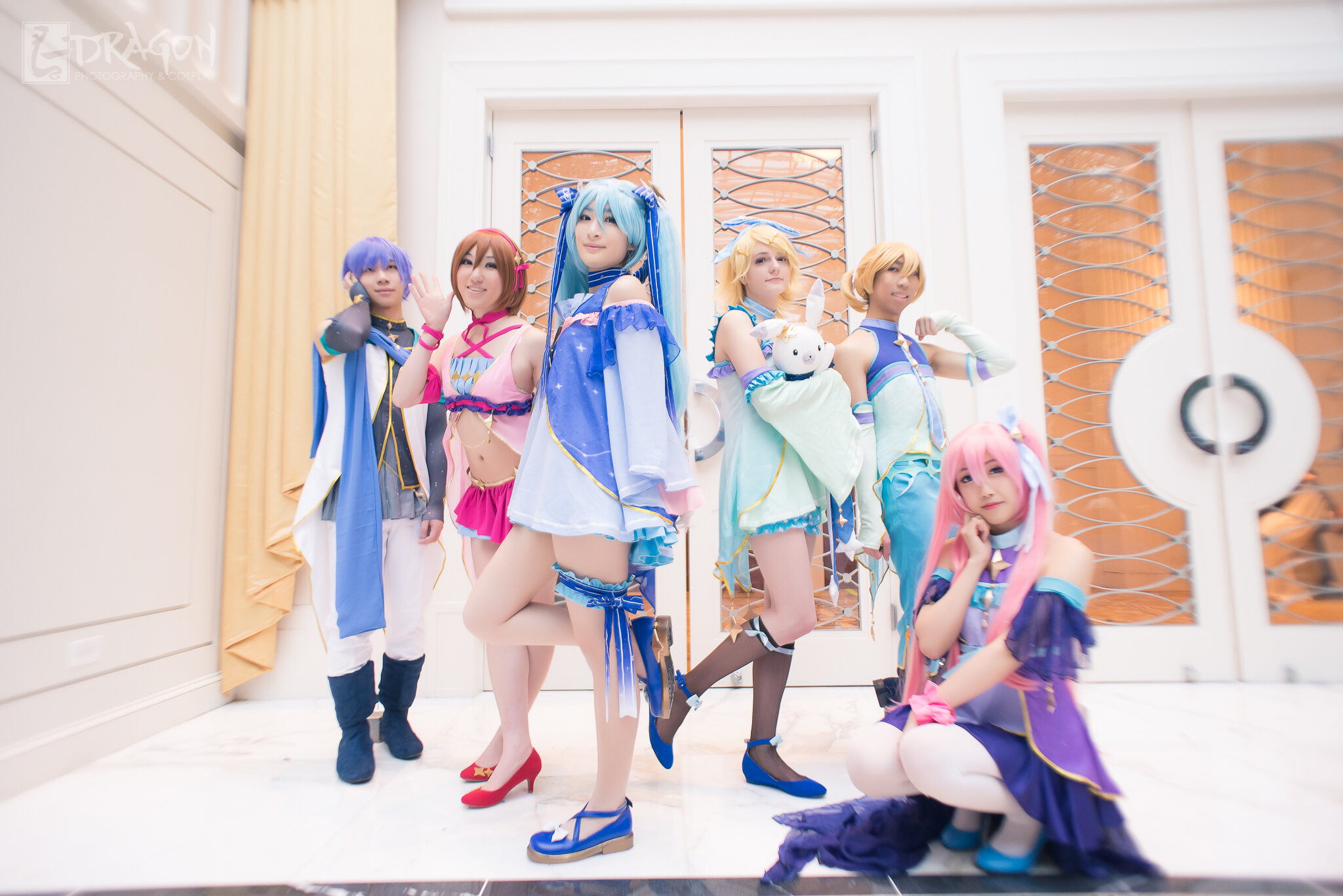  Meiko: Zeylia Wing Cosplay    Luka: KEKKI ケキ    Miku: Pandu Cosplay    Rin: Vyda Cosplay    Kaito: (No Cosplay account)    Len: (No Cosplay account)    Photography by L-Dragon Photography 