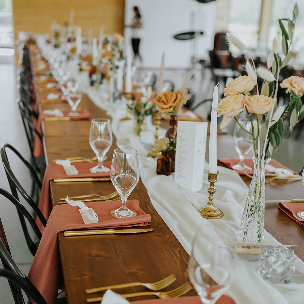 We LOVE this colour palette and  how everything came together with all of our collections in this tablescape! 🤎

Collections pictured:
✨Brass candle collection
✨Brown and amber vases
✨Clear bud vases
✨Clear glass votives 

Photographer 📷: @ngophoto
