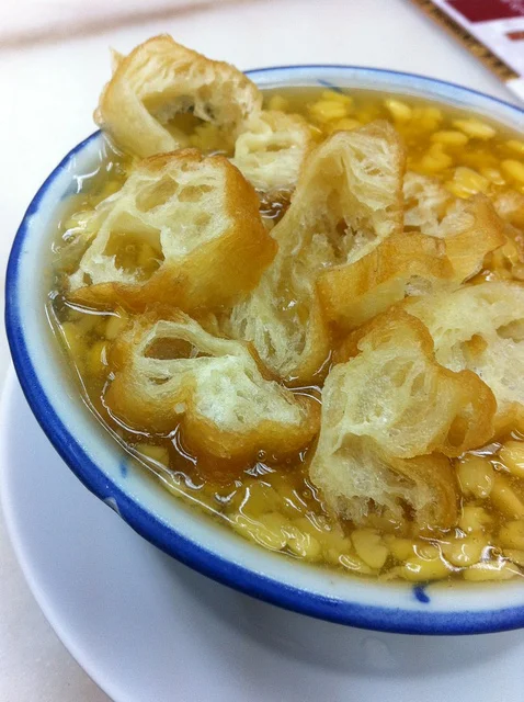 Traditional Tau Suan from Dessert Hut