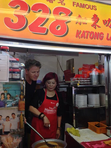Gordon Ramsay Visits 328 Katong Laksa #HawkerHeroes
