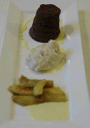 Recipe: Chocolate Fondant with Crème Anglaise, Sautéed Bananas & Banana Ice Cream - Chef James Martin - Gastronomic Ruminations