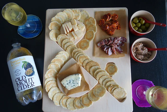 UncommonGoods - Picture-perfect Gifts