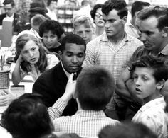 1f79f6dd25f5f19a06fb70037e1ebb59--howard-university-black-star.jpg