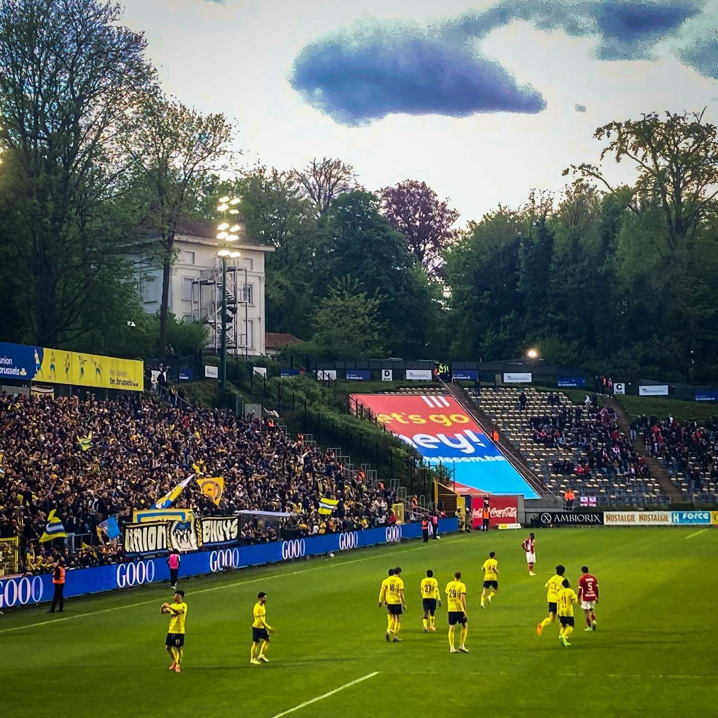&ldquo;Everything that happens seems to be beyond rational motivation, happening at random or through demented caprice of an unaccountable idiot fate.&rdquo; - how it felt watching @rusg.brussels in the 18th minute on Sunday against Antwerp

Brussels