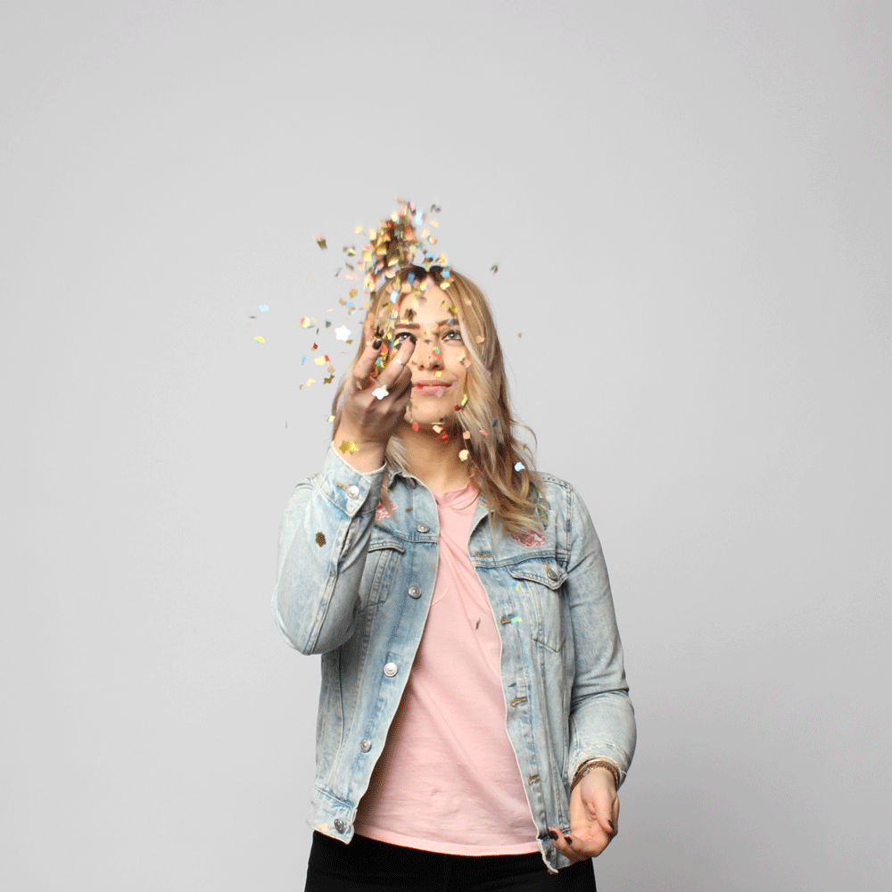 GIF KONFETI.gif