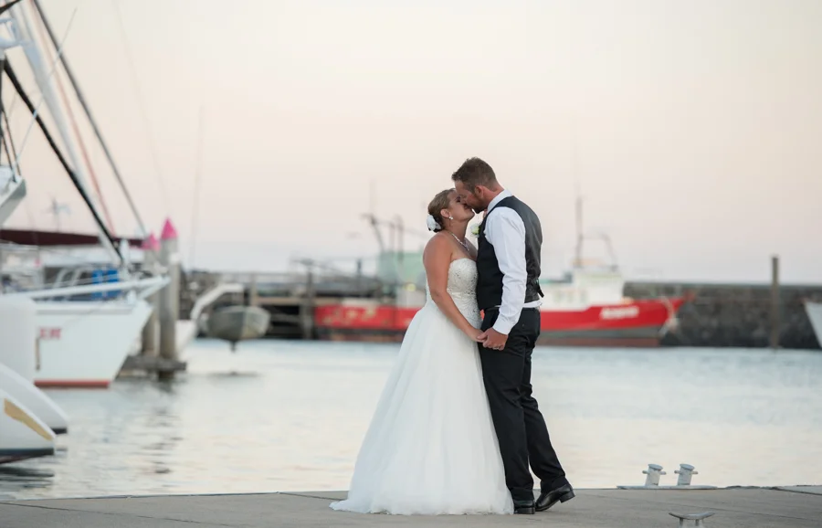 hervey bay wedding photographer-48.jpg