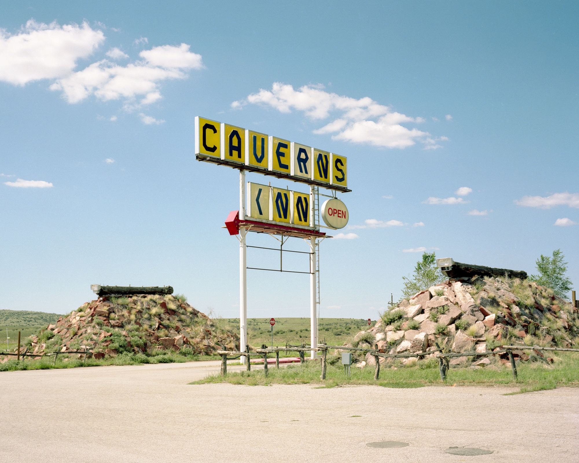 caverns_inn300.jpg