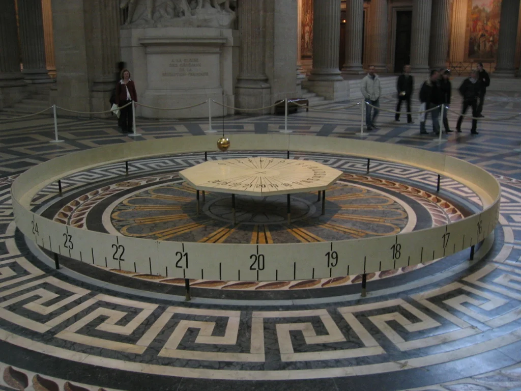 Pendule_de_Foucault.jpg