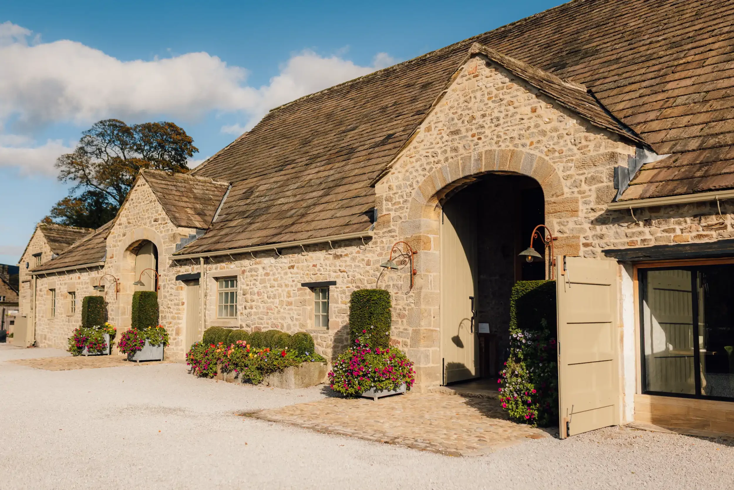 J&J_HIGHLIGHTS_TITHE BARN BOLTON ABBEY_009.webp