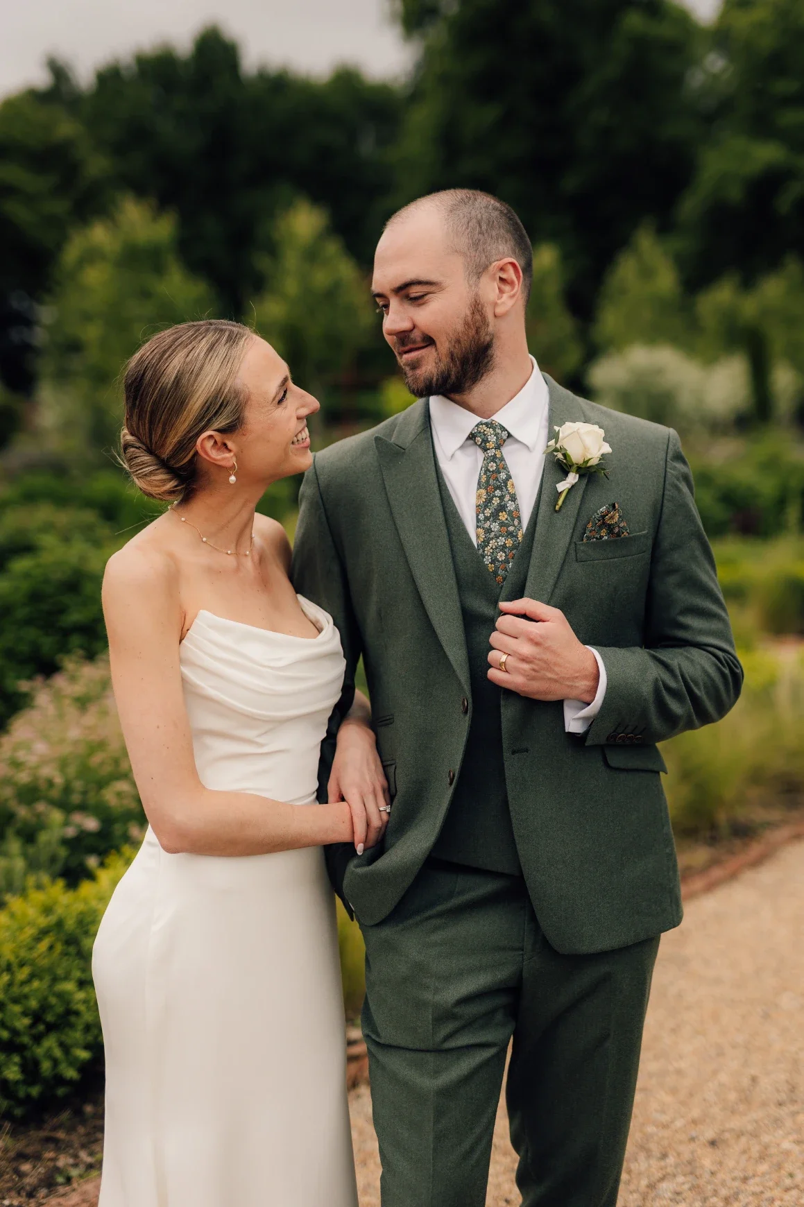 OLIVIA & JONNY_HUTTON WANDESLEY STABLES_Andy Matheson Photography_HIGHLIGHTS_053.webp