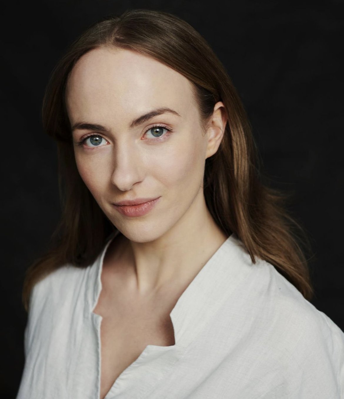 Elizaveta Maximová - Headshot by Marek Jarkovský.jpeg