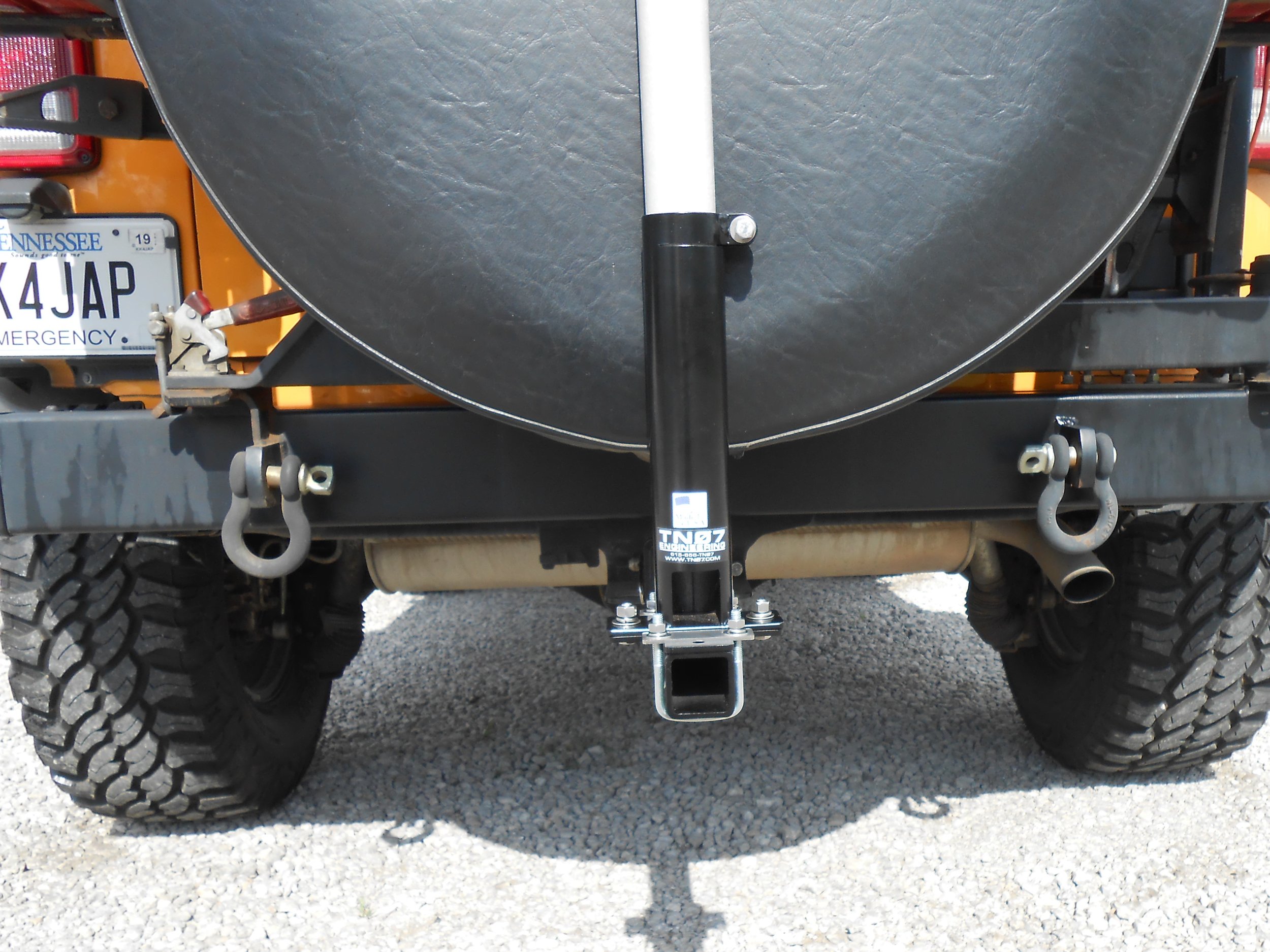 Hitch Mount with 10.5" Hitch Extension Bar