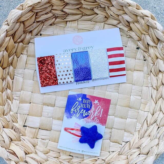 ✨ Quantities are limited, but a few 4th of July pieces hit the website today! 🌟 Hurry! #averyandgrey #4thofjulyaccessories P.S. still crushing on these little giftable cards @hueandhazel designed for me a couple years ago! 💙