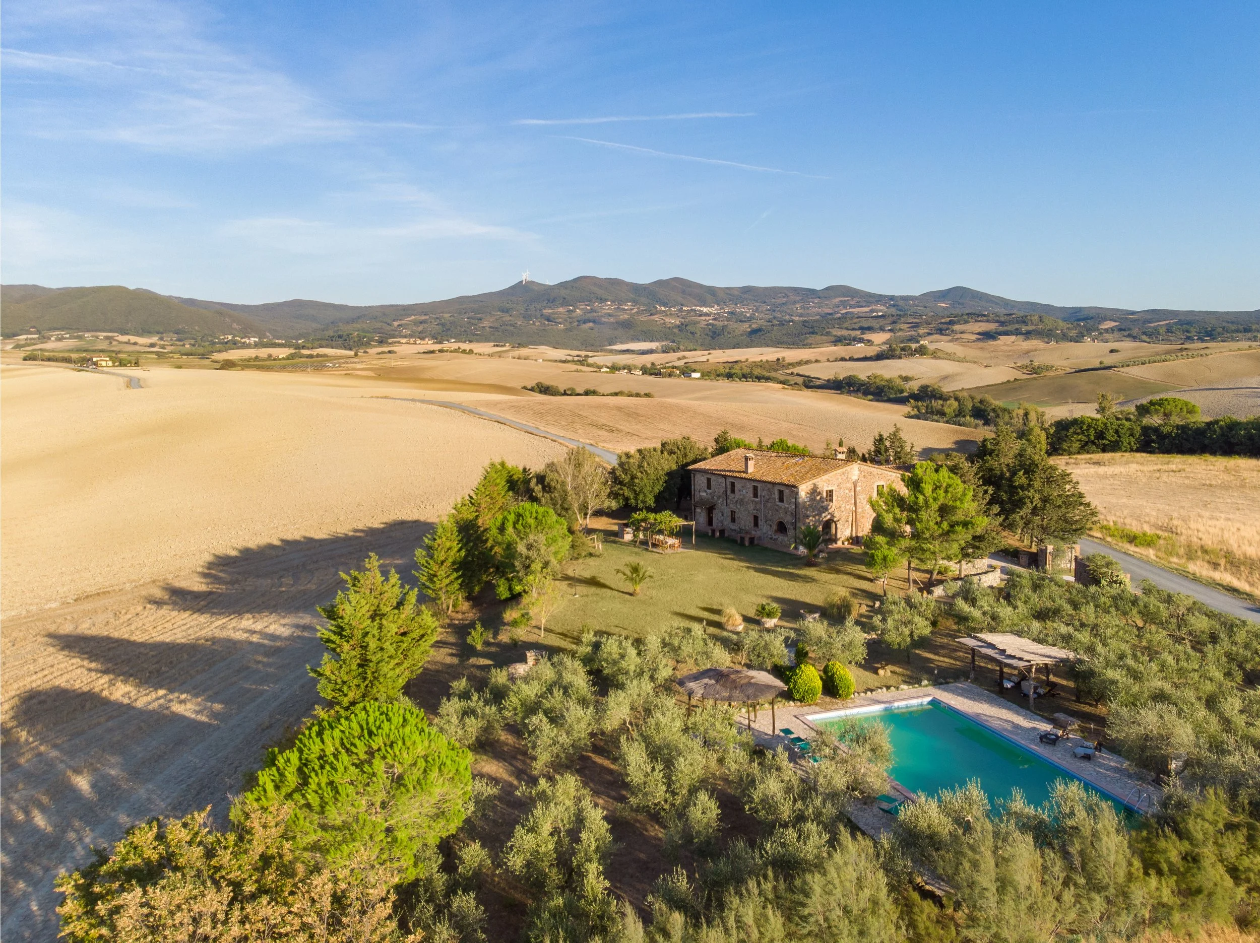 progettazione-villa-piscina.jpg