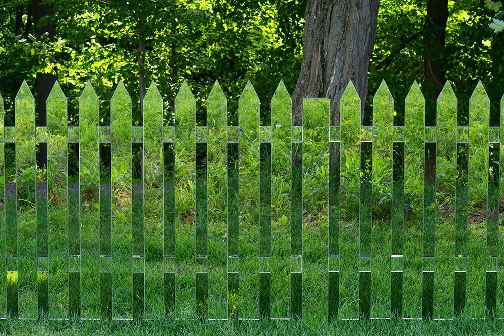 Alyson Shotz. Mirror Fence